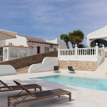 Lucya Villa *