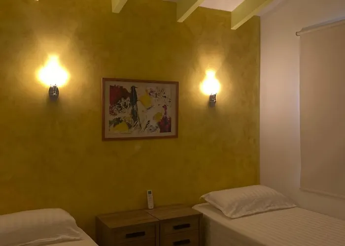 Lucya Villa